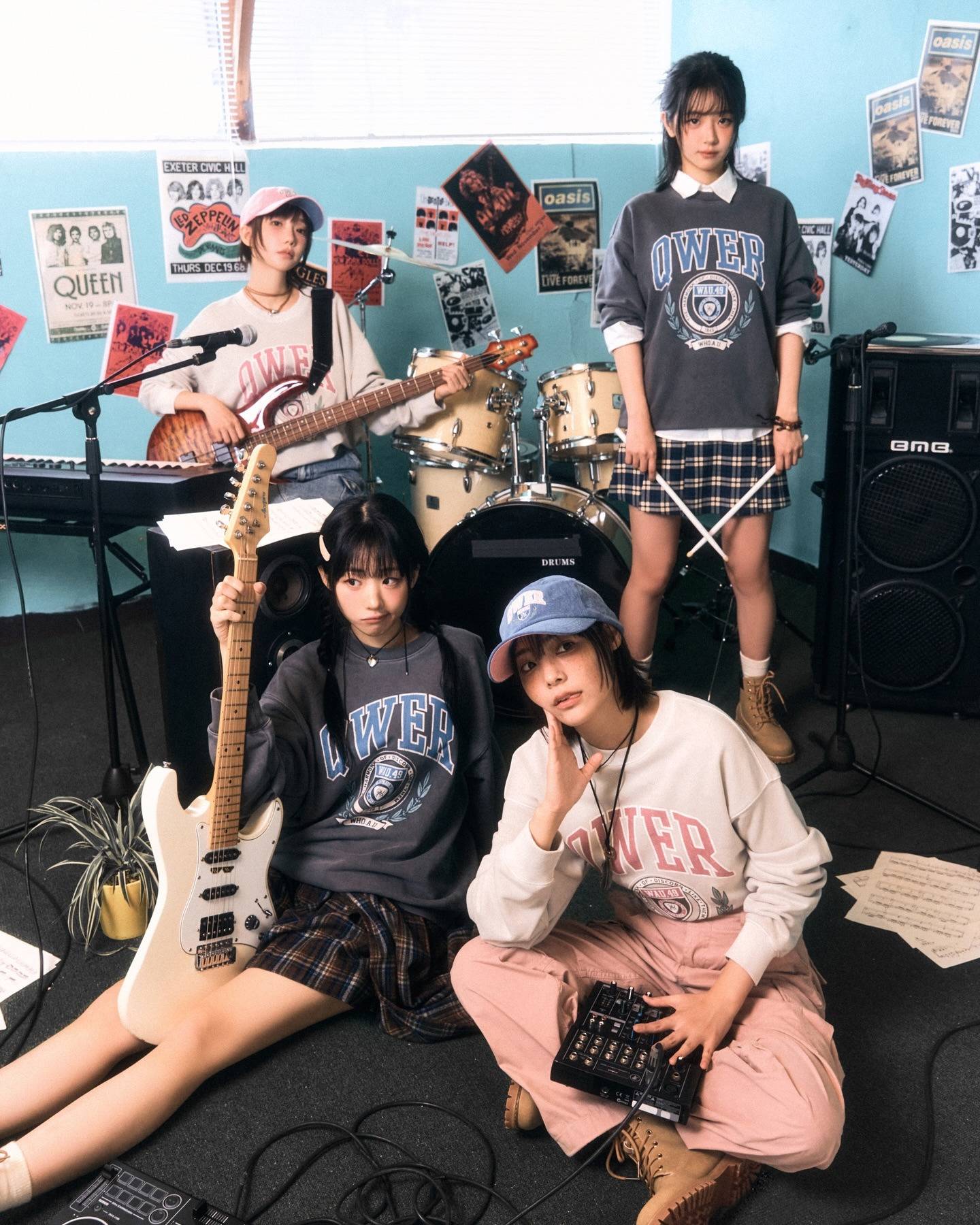 오늘 데뷔 1주년 맞이한 QWER | 인스티즈