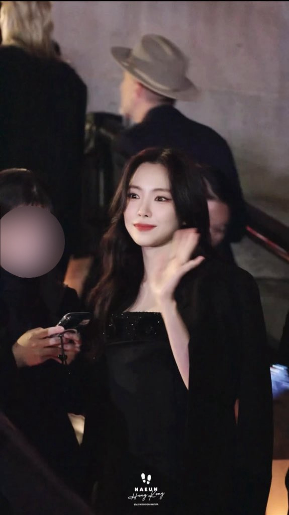 최근 뉴욕으로 패션쇼 보러 간 손나은 비주얼 | 인스티즈