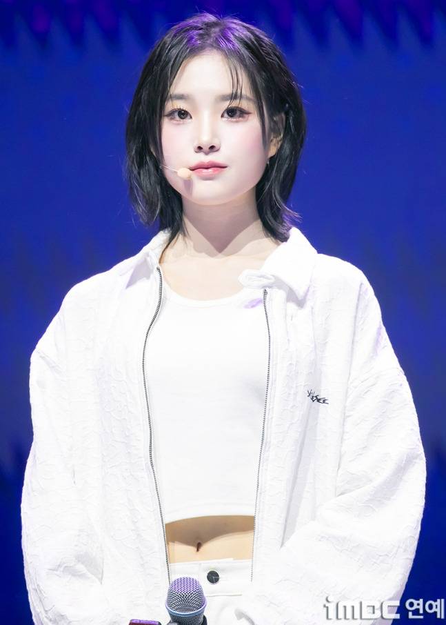 실시간 12인 단체 단발머리로 컴백하는 여돌...JPG | 인스티즈