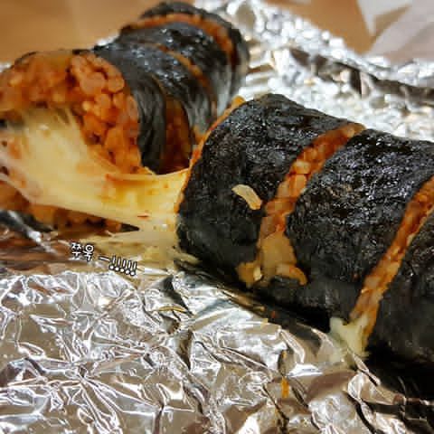 신전떡볶이 매운치즈김밥 gifjpg | 인스티즈