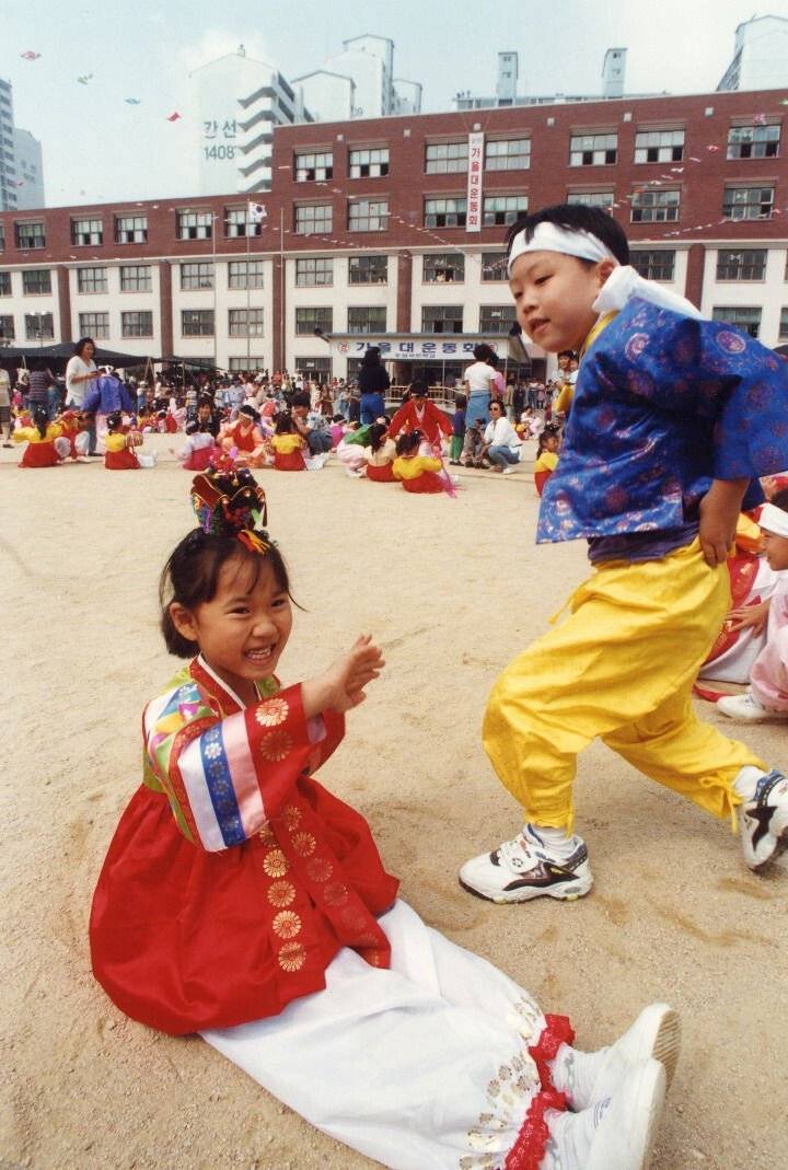 90년대 한국 초등학교 가을운동회 풍경 | 인스티즈