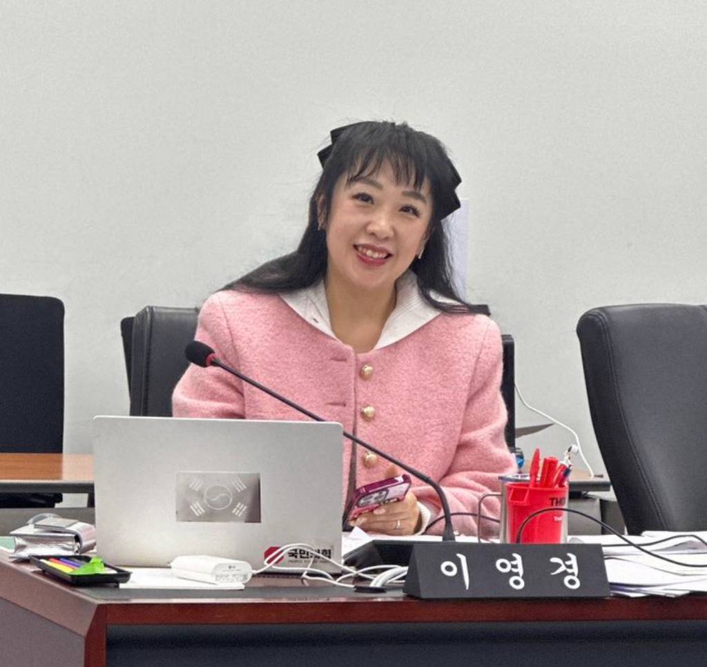 분당 서현초 학폭 (수개월 동안 가해자 5명이 여학생 1명에게 신체적 폭력과 물건 강탈, 과자에 모래섞어 억지로 먹임) | 인스티즈