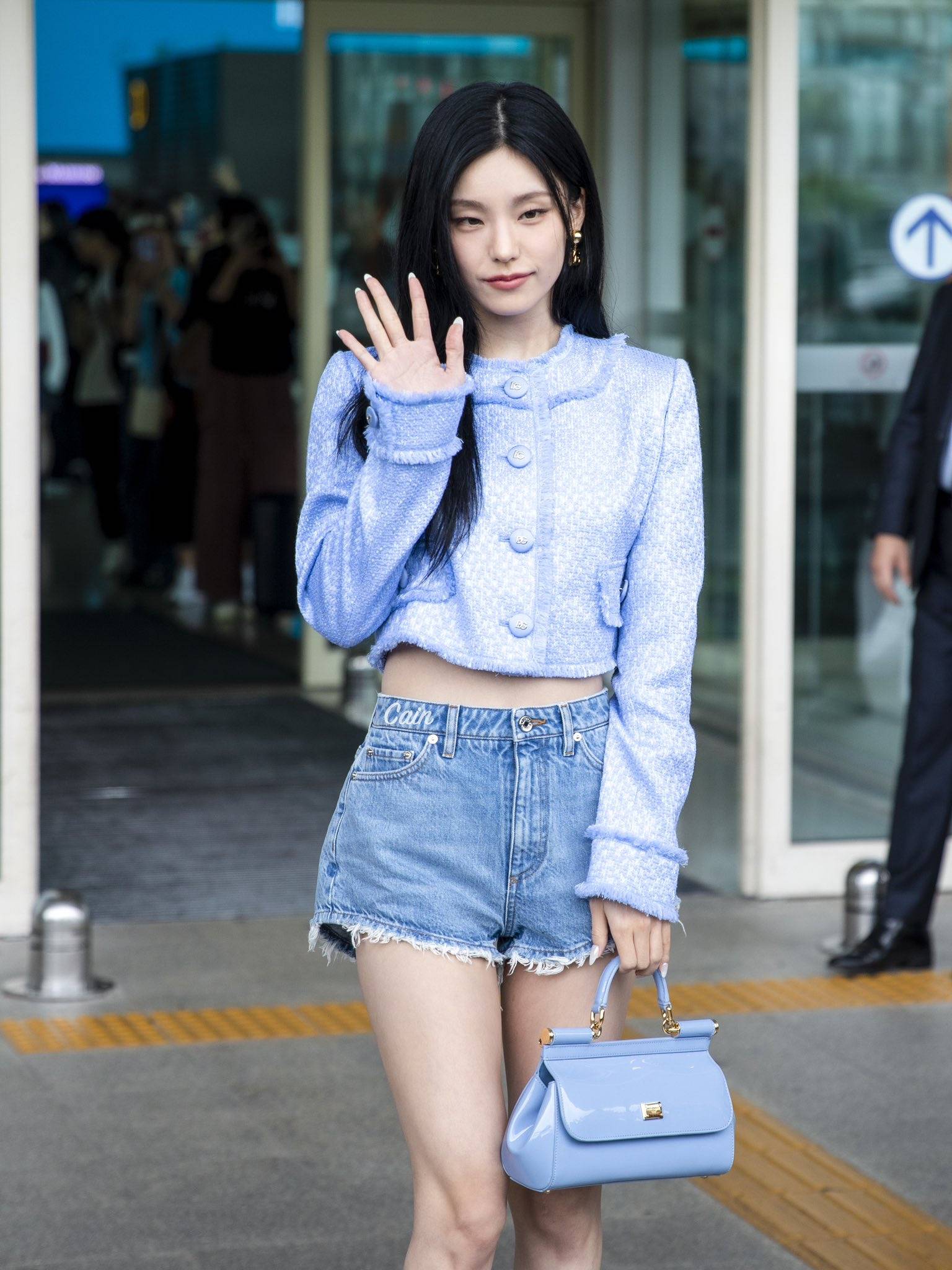 (스압)컴백한 최근 ITZY 예지 미모 .jpgif | 인스티즈