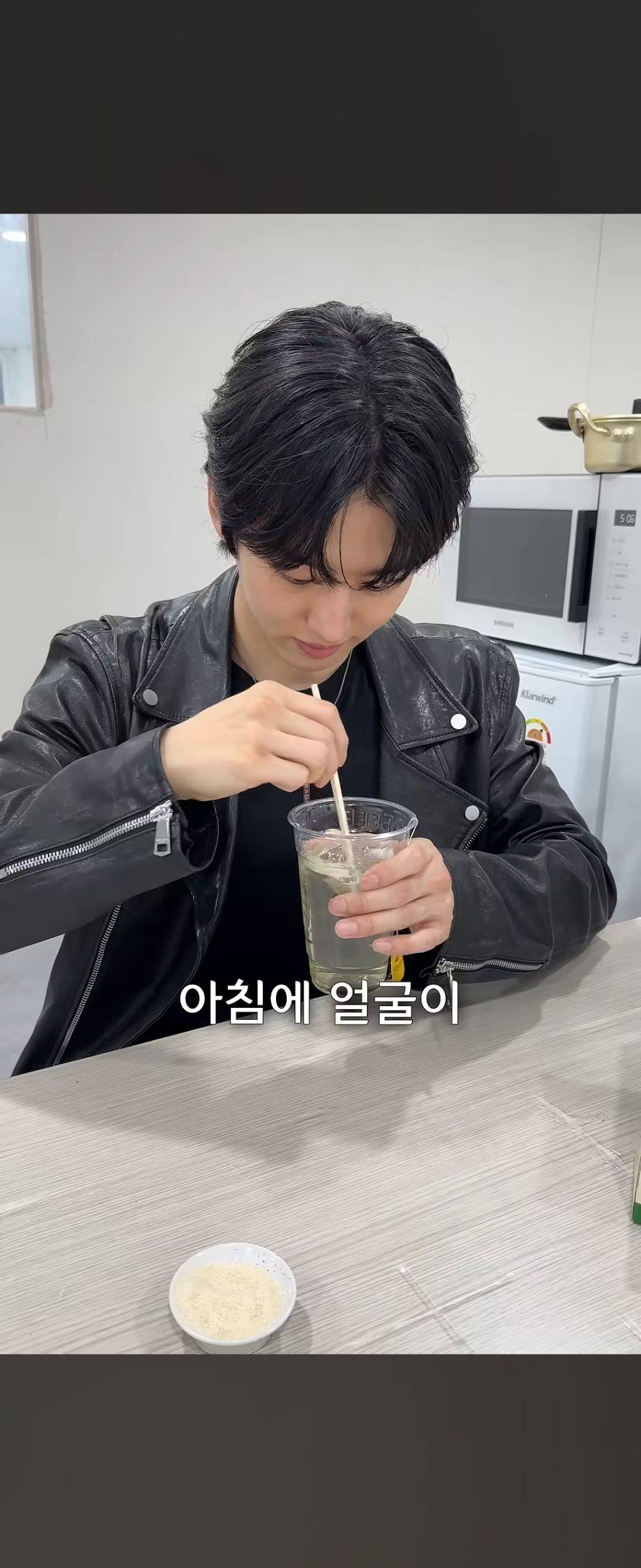 남자 아이돌이 먹는 하루 세끼 음식 공개함 | 인스티즈