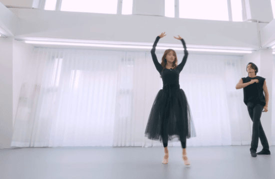 발레 배우면서 다리찢기로 고통받는 이미주 | 인스티즈