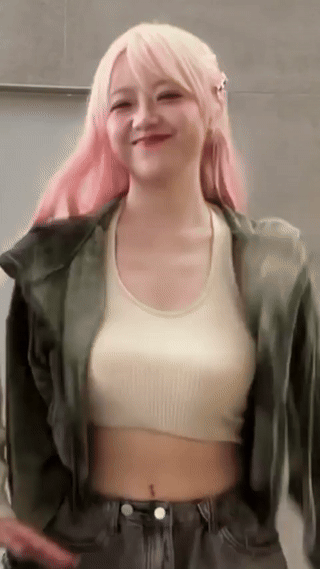 옷 갈아입으며 챌린지 찍는 시그니처 지원 | 인스티즈