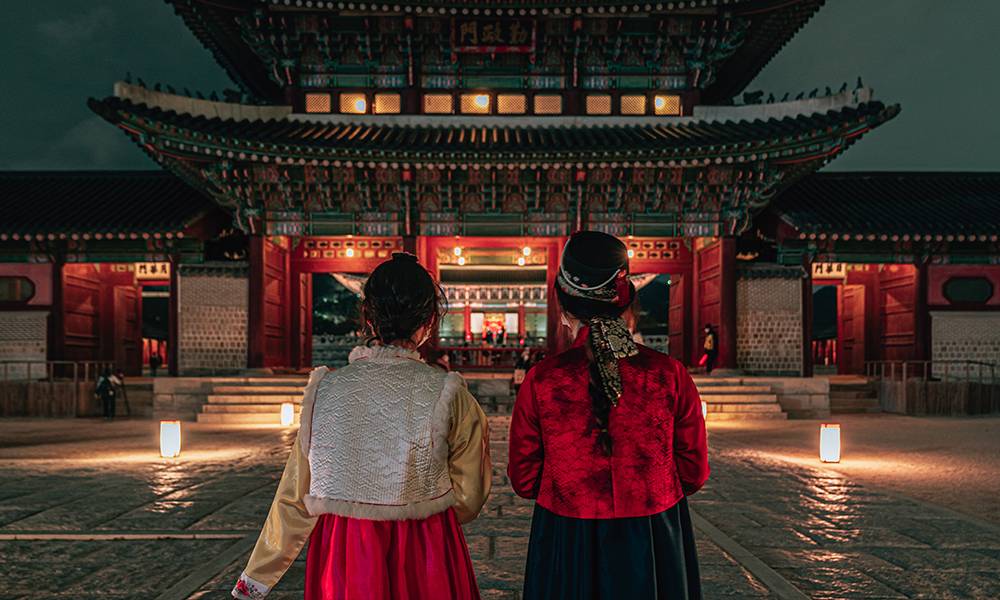 외국에 할로윈 있듯이 우리나라도 사극에 나오는것처럼 장터가서 축제 즐기고..twt | 인스티즈