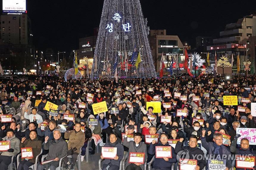 전국에서 함께하고 있는 윤석열 퇴진 집회 | 인스티즈