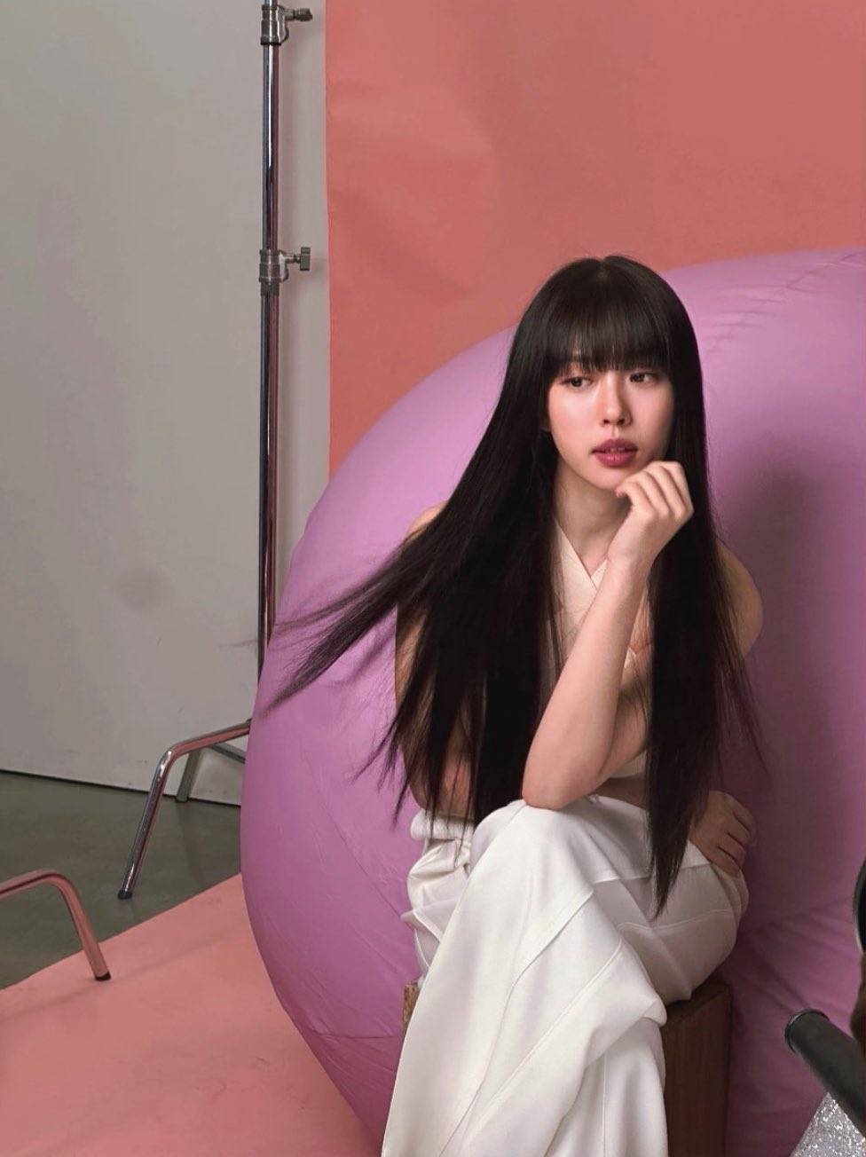 느낌 확 다르다는 배우 고민시 앞머리 자른 후.jpg | 인스티즈