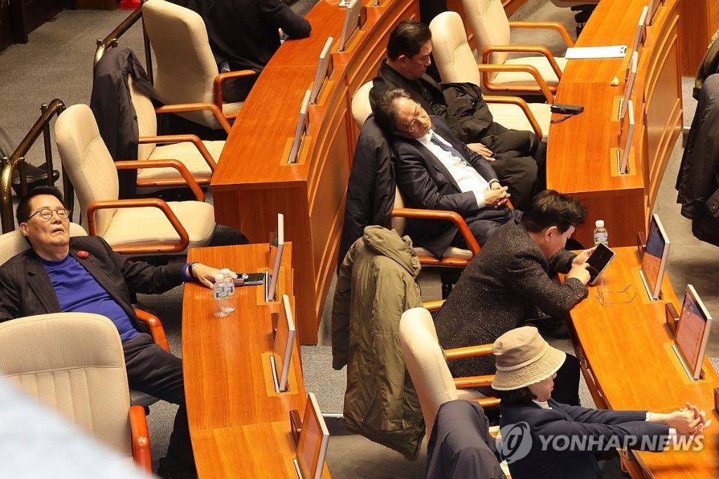 여시들의 유교를 깨어나게한 42년생 박지원 의원 덜 걱정해도 되는 이유 ㅋ | 인스티즈