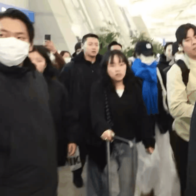 매니저 폭행하는 카리나.gif | 인스티즈