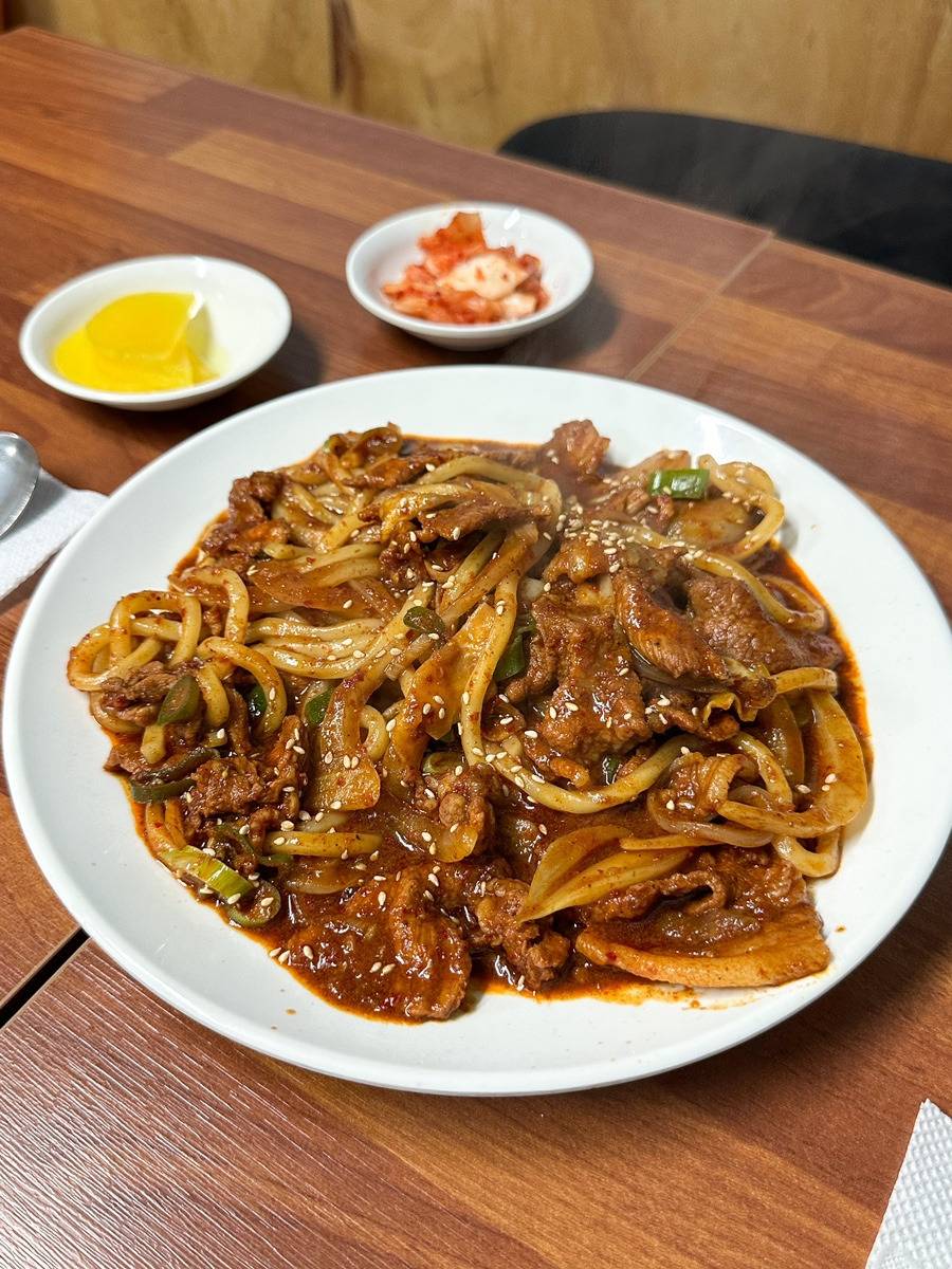 영등포 시장 근처 돈까스 집에서 파는 제육면..JPG | 인스티즈