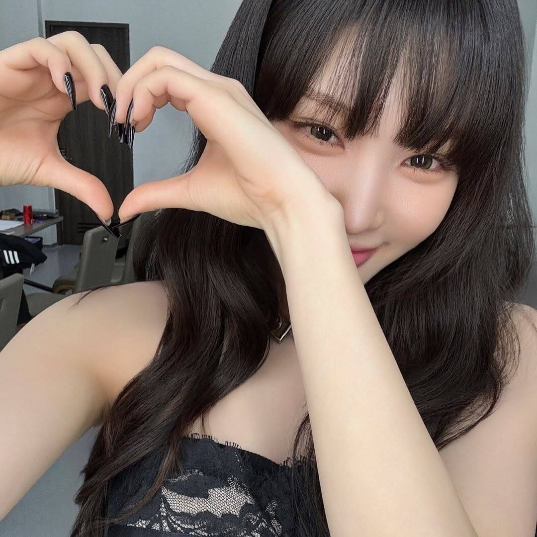 요즘 보기힘든 청하 근황.jpg | 인스티즈
