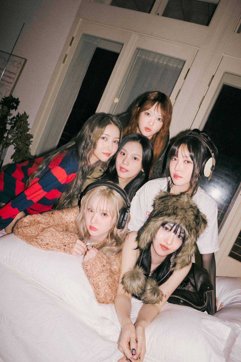 한달 뒤 컴백하는 여자친구 (GFRIEND) 10주년 앨범 컨셉포토 공개 | 인스티즈