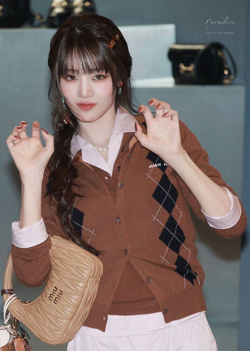 긱시크, 러블리st 다 보여주는 가을 미우미우 민니 | 인스티즈