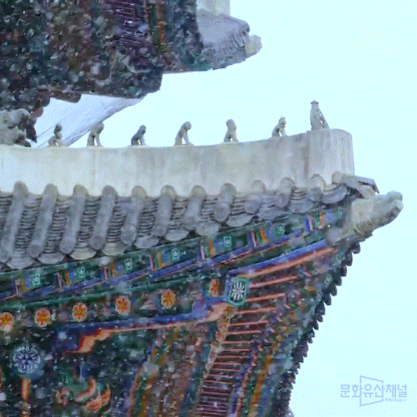 눈 내리는 경복궁 풍경.gif | 인스티즈