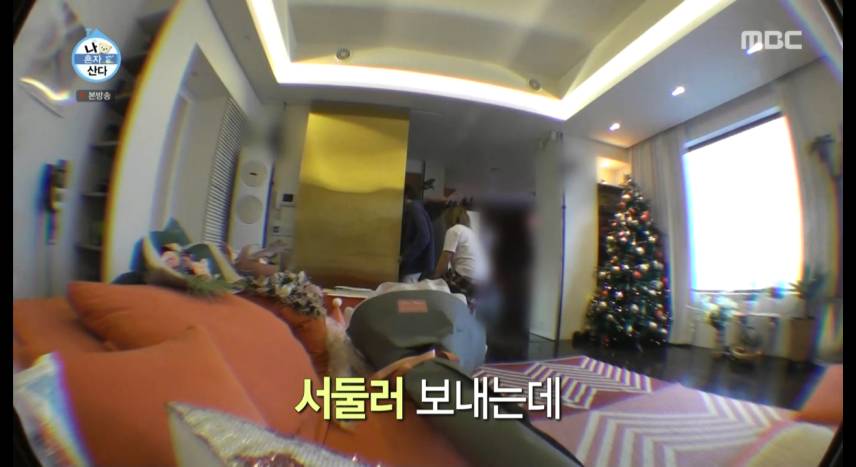 연예대상 다음 날 술똥 개워 내려는 박나래 방해하는 장도연 | 인스티즈