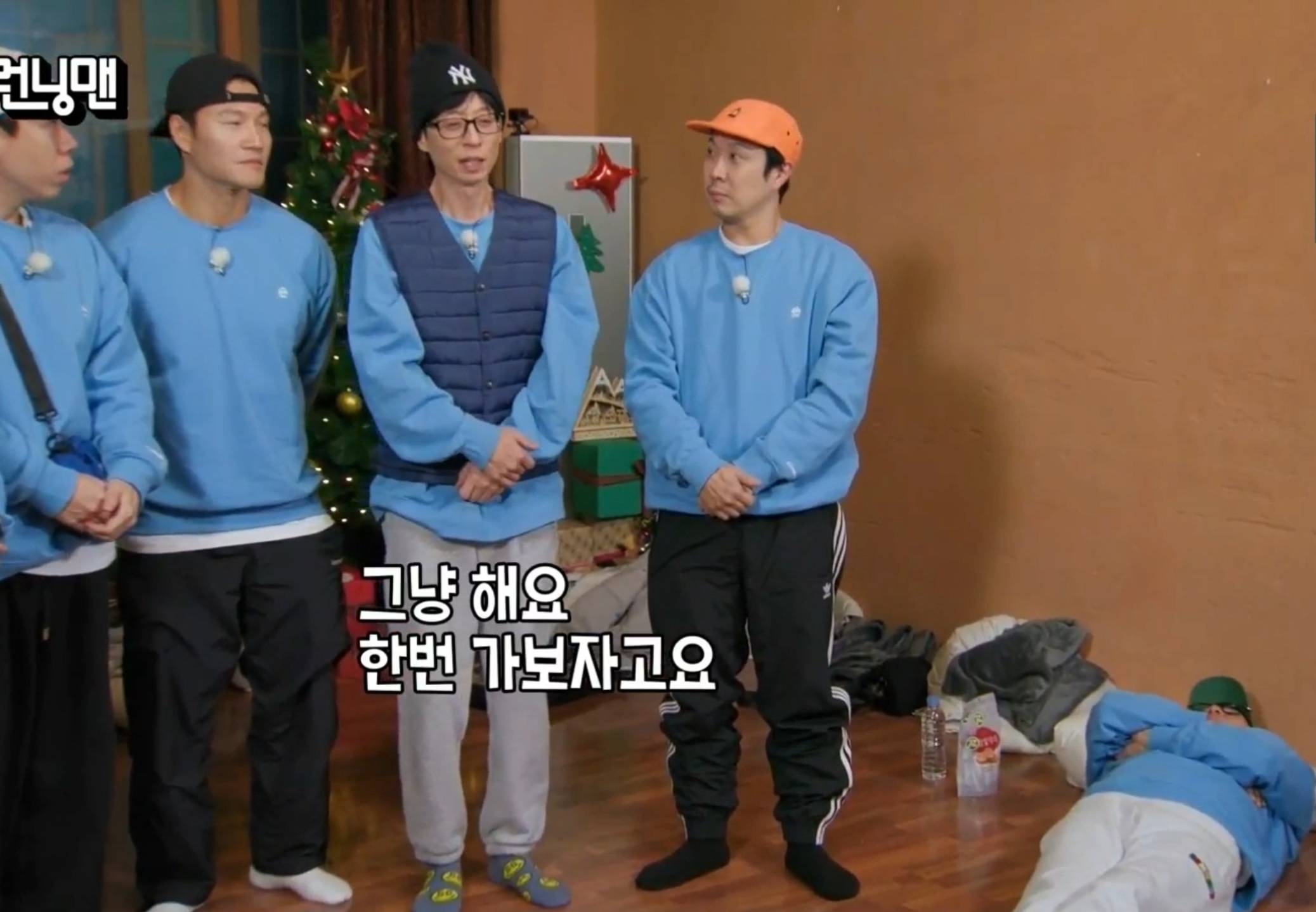 쉬는시간에 잠든 지석진 내버려두고 촬영 진행하는 런닝맨 멤버들ㅋㅋㅋ.jpg | 인스티즈