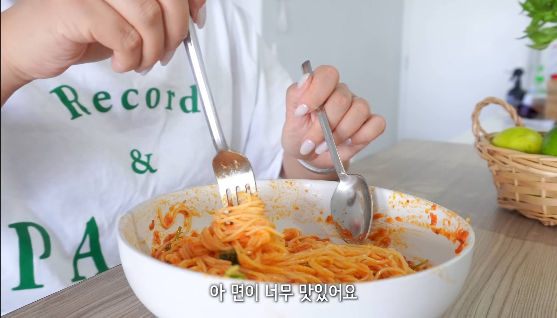 해쭈가 먹을 때마다 감탄한다는 초간단 버터 토마토 파스타.jpg | 인스티즈