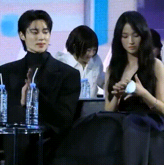 변우석 김혜윤 사이에서 신난 뉴진스 팜하니 | 인스티즈