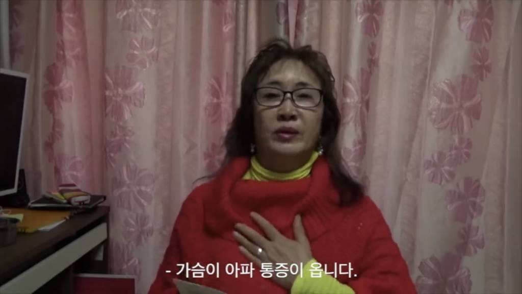 저는 자살한 단역배우 두 자매의 엄마입니다 | 인스티즈