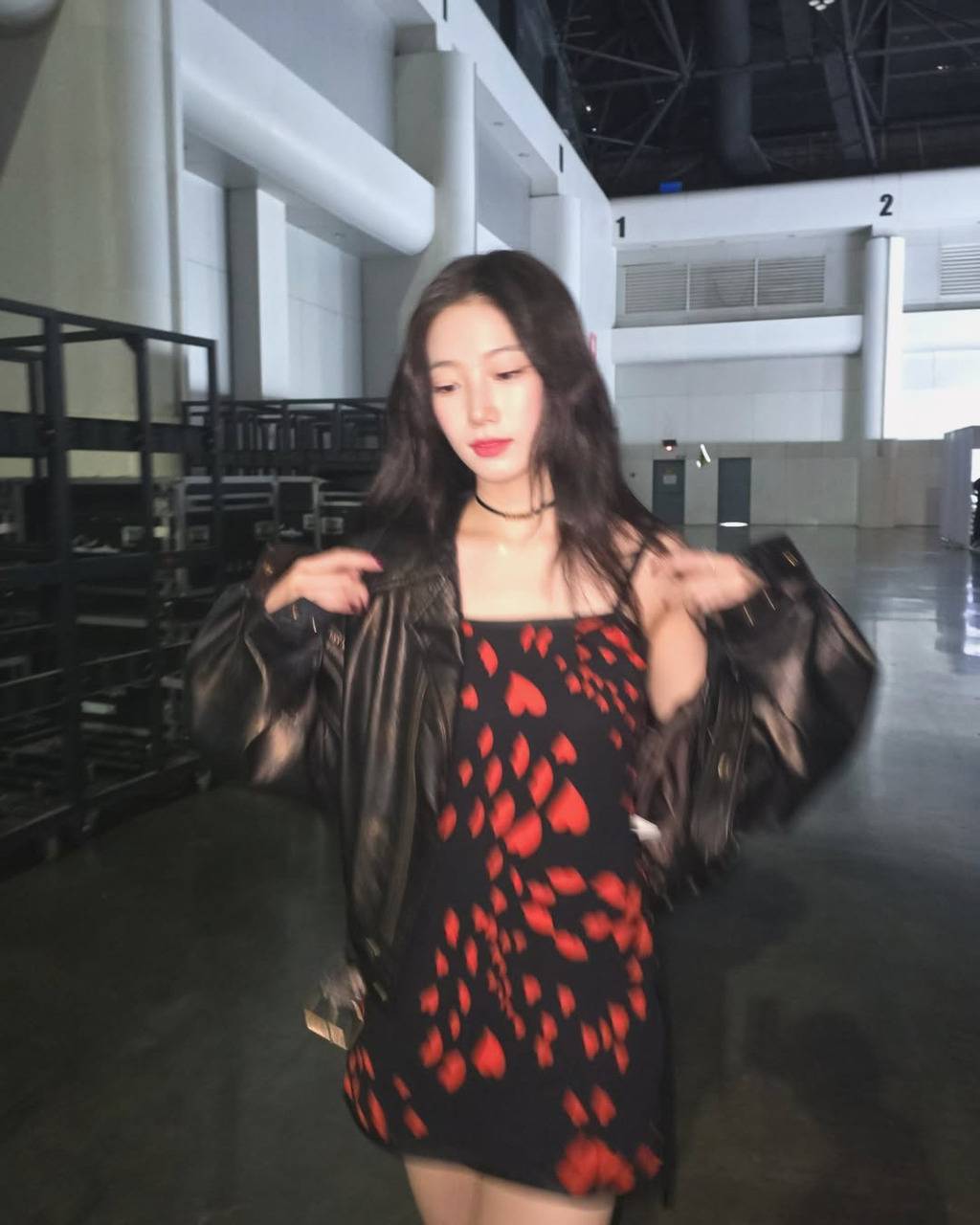 폼 여전한 르세라핌 카즈하 얼굴 .jpg | 인스티즈