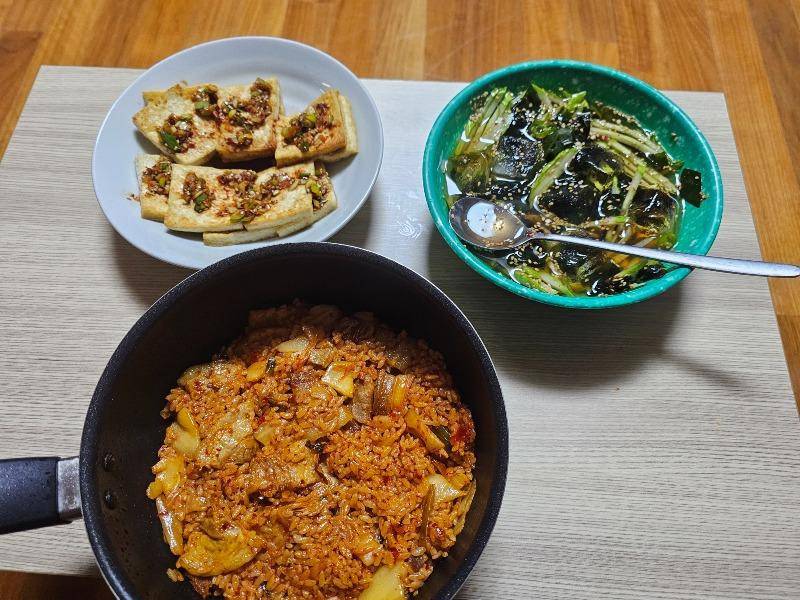 보배드림에 올라온 독거 중년의 밥상.JPG | 인스티즈