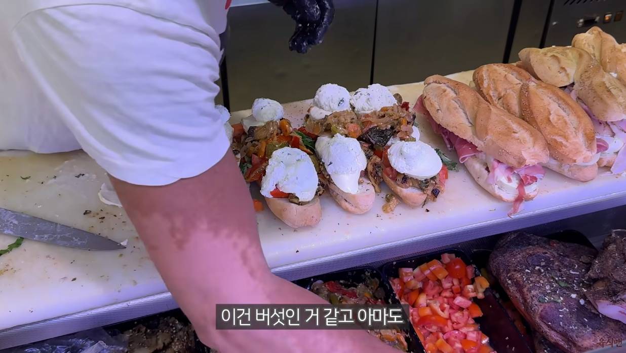 이탈리아에 있다는 맛있는 샌드위치.jpg | 인스티즈