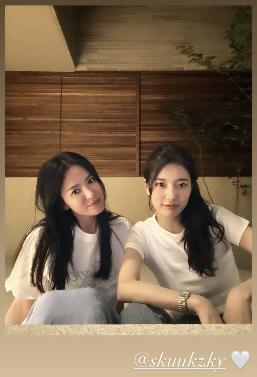 이쁜 애 옆 또 이쁜 애 (feat. 수지 송혜교) | 인스티즈