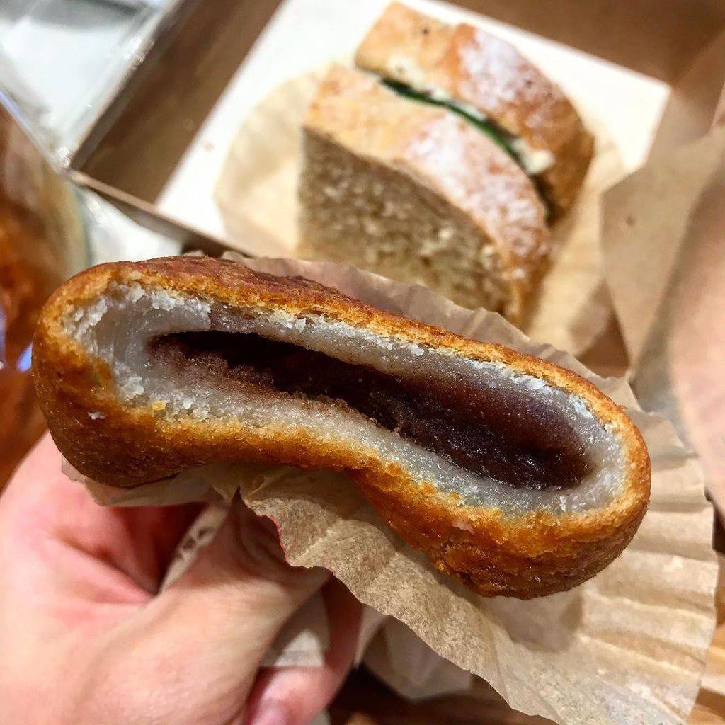 좋아하는 사람들은 환장한다는 팥 찹쌀도너츠.....jpg | 인스티즈