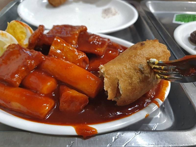 호불호갈리는 찐득한 떡볶이 | 인스티즈