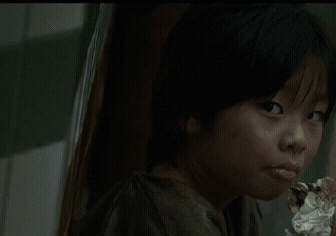 제가 빚쟁이라 빚을 받아야하는데...채무자가 끼부려요.gif | 인스티즈