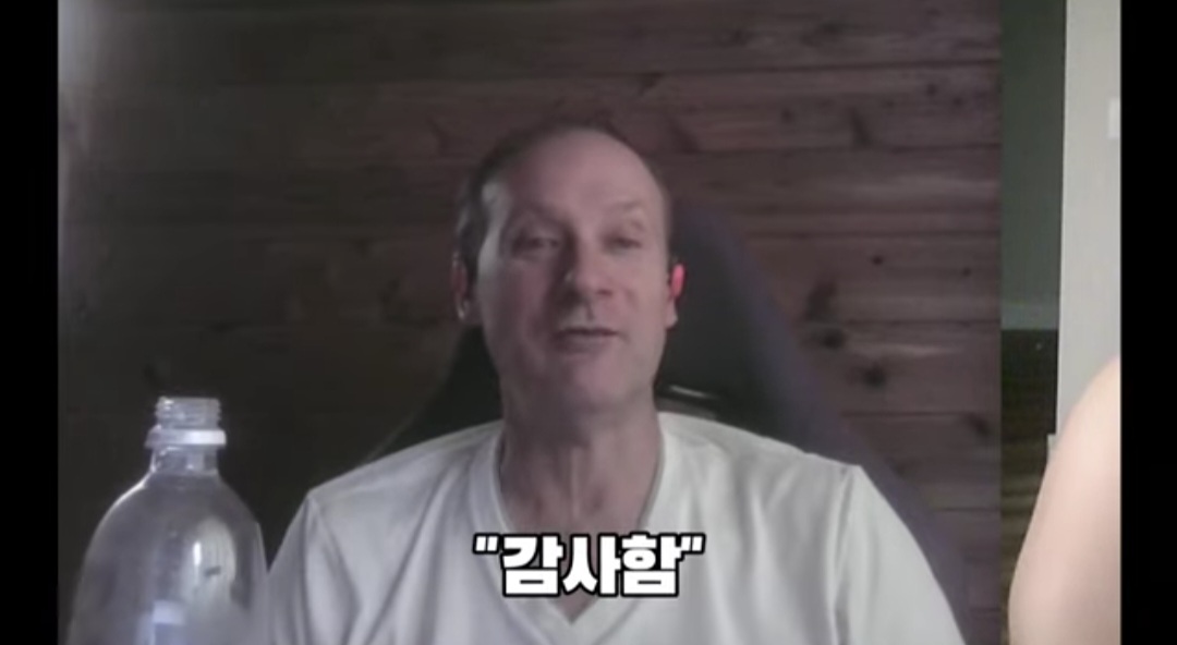 뭔가 크게 데인듯한 외국인 교수) 일본에 가면 꼭 영어를 써야 되는 이유 | 인스티즈