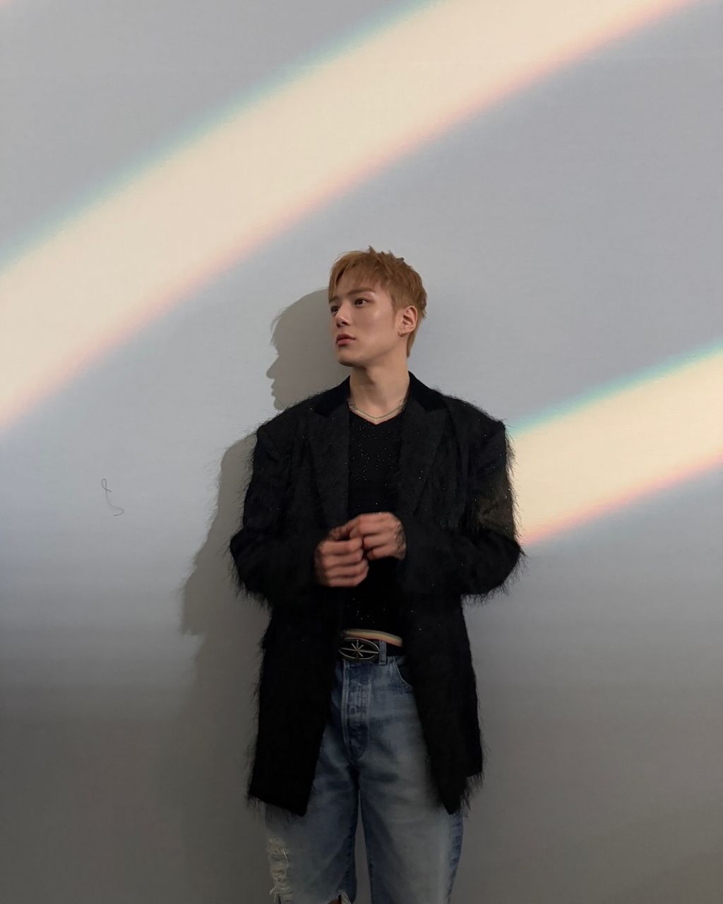 금발로 염색한 몬스타엑스 민혁 | 인스티즈