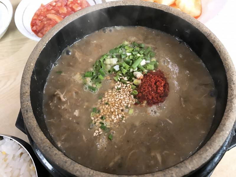 제주도의 한 아주 유명한 해장국집 | 인스티즈