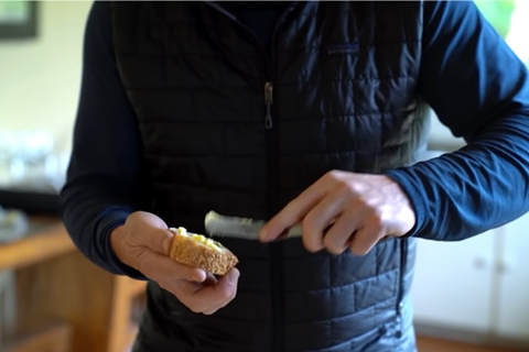 별안간 치즈샌드위치에 김치 넣는 고든램지 | 인스티즈