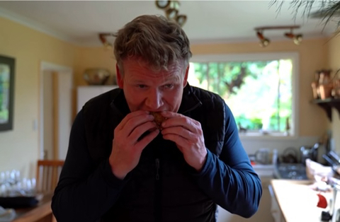 별안간 치즈샌드위치에 김치 넣는 고든램지 | 인스티즈