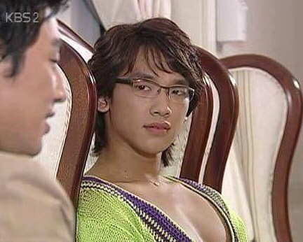 그 시절엔 완전 어른처럼 보였는데 이제 보니 완전 어렸던 연예인들.jpgif | 인스티즈