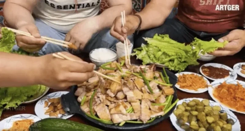 몽골로 수출된 삼겹살 문화 근황.jpg | 인스티즈