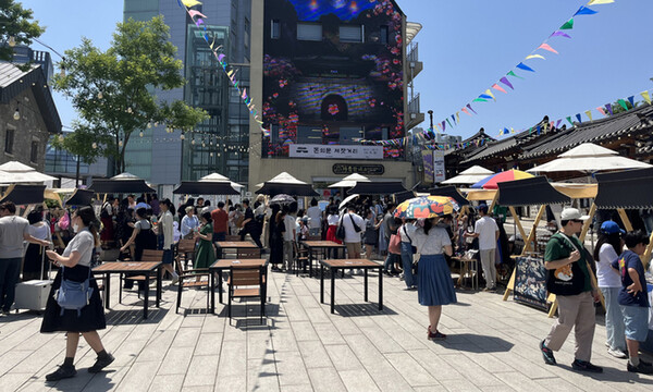 돈의문박물관마을, 철거 후 녹지로 변신?…사업 표류에 갈등 격화 | 인스티즈