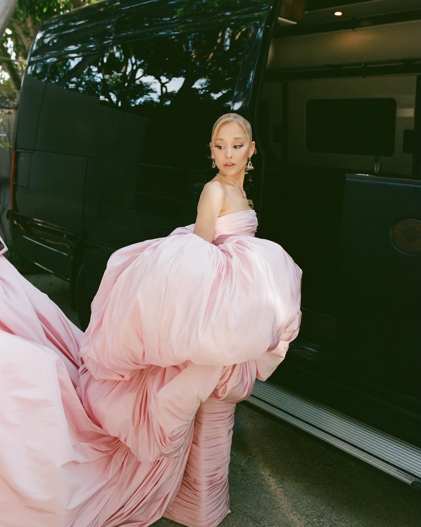 추구미 180도 달라졌다는 아리아나 그란데 근황 | 인스티즈