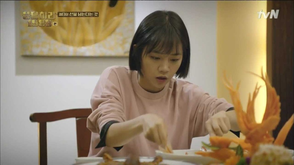 [응답하라 1988] 속 깊은 덕선이를 사랑하게 만든 중국 에피.jpg | 인스티즈