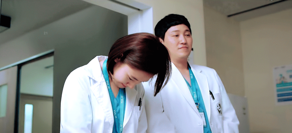 [슬기로운 의사생활] 얼죽아인 상사에게 뜨아주고 엿맥였습니다 ㅋ | 인스티즈