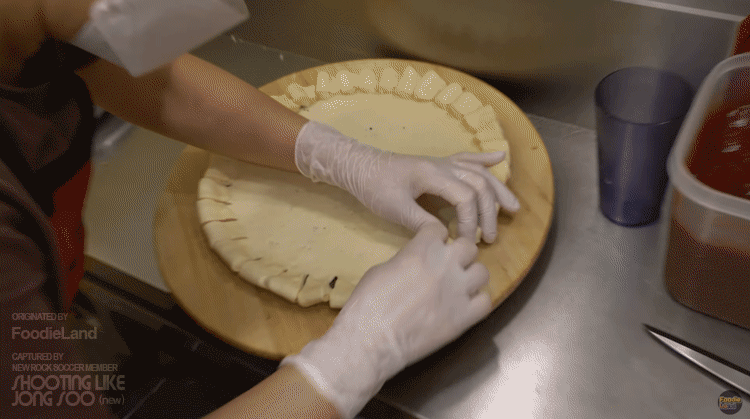 피자스쿨 직화홀릭 바이트가 만들어지는 과정.gif | 인스티즈