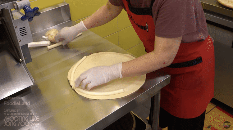 피자스쿨 직화홀릭 바이트가 만들어지는 과정.gif | 인스티즈