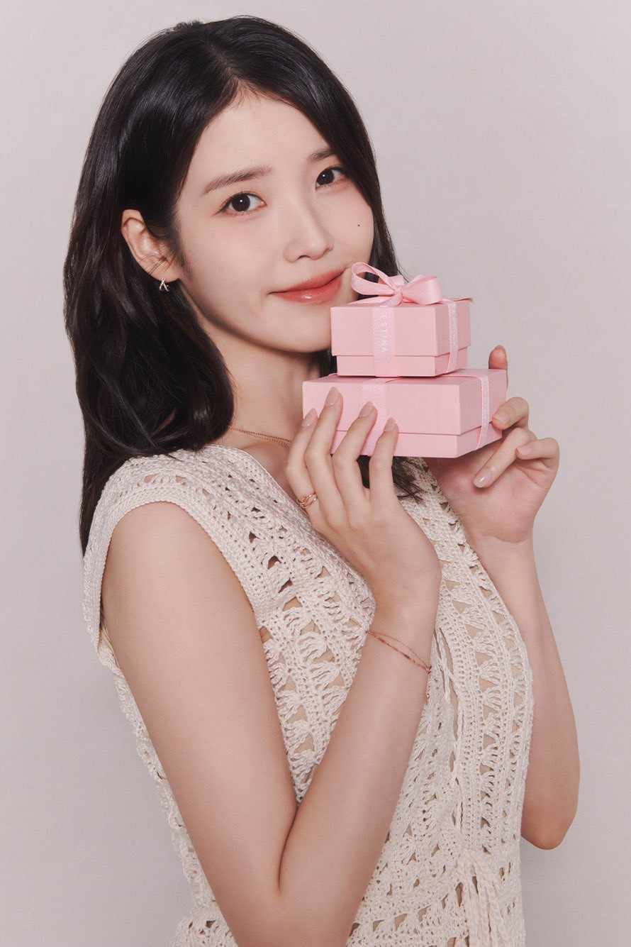 아이유 제이에스티나 화이트데이 화보jpg | 인스티즈