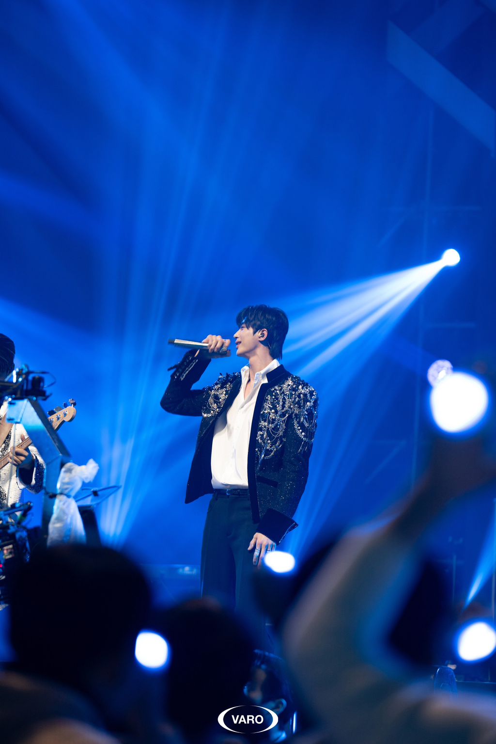 [선업튀] 실제 아이돌 의상 제작자가 만든 류선재 무대 의상.jpg | 인스티즈