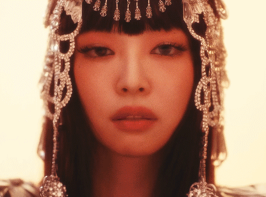 제니가 봤다고 인증한 유튜브 영상 | 인스티즈