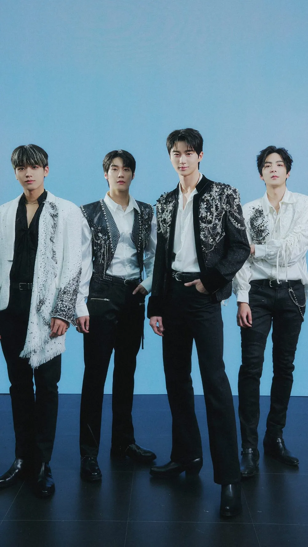 [선업튀] 실제 아이돌 의상 제작자가 만든 류선재 무대 의상.jpg | 인스티즈