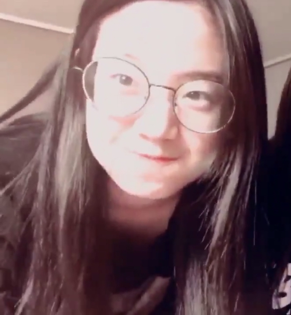 아이돌이 도수 있는 '진짜' 안경을 써보았다 | 인스티즈